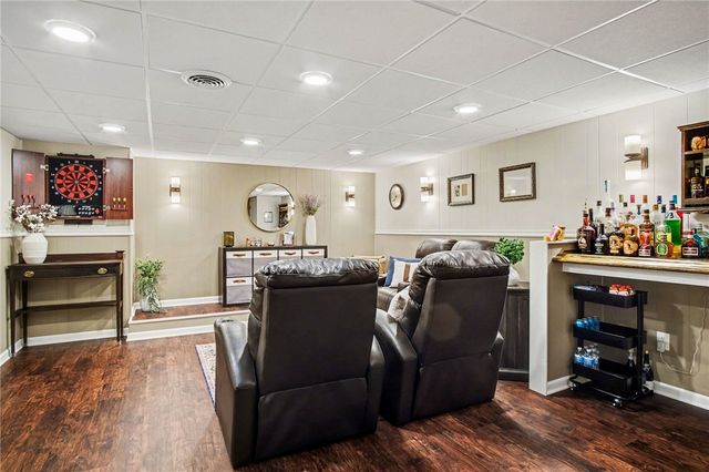 153 New Wickham Drive, Penfield, NY 14526