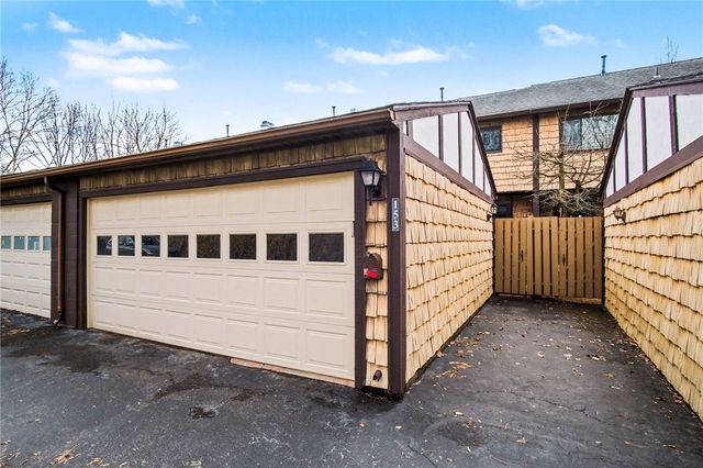 153 New Wickham Drive, Penfield, NY 14526