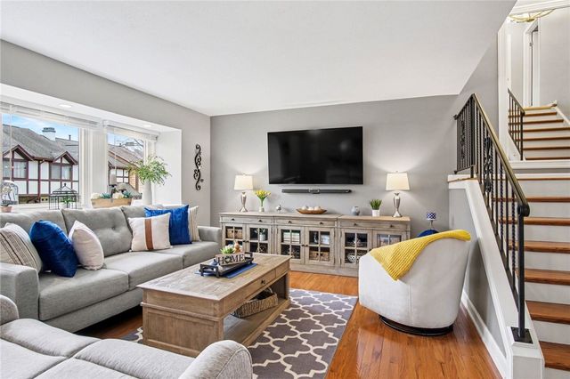 153 New Wickham Drive, Penfield, NY 14526