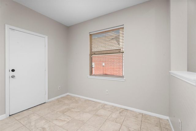 2909 Veva Drive, Pearland, TX 77584