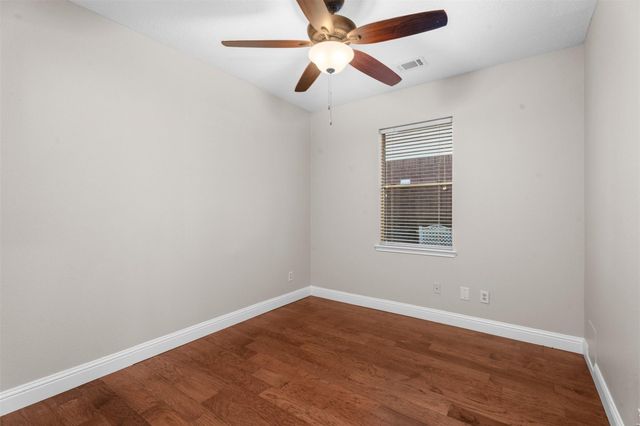 2909 Veva Drive, Pearland, TX 77584