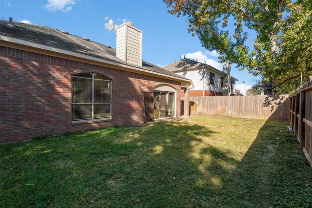 2909 Veva Drive, Pearland, TX 77584