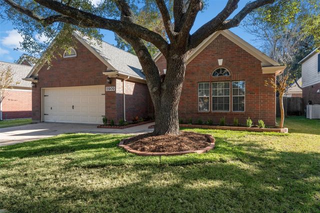 2909 Veva Drive, Pearland, TX 77584
