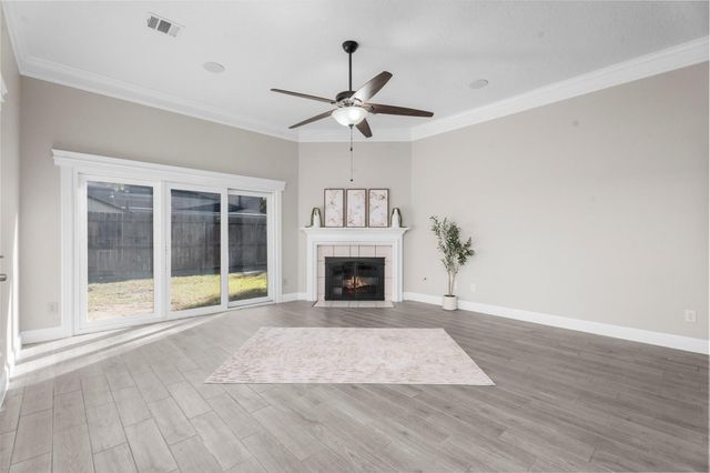 2909 Veva Drive, Pearland, TX 77584