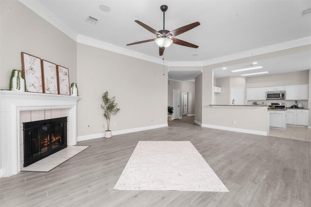 2909 Veva Drive, Pearland, TX 77584