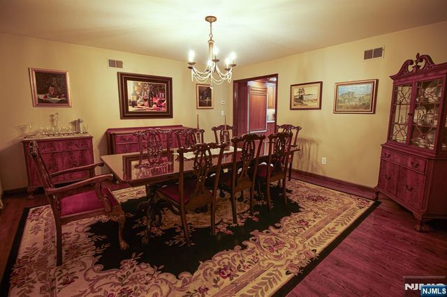 18 Morse Avenue, Ramsey, NJ 07446