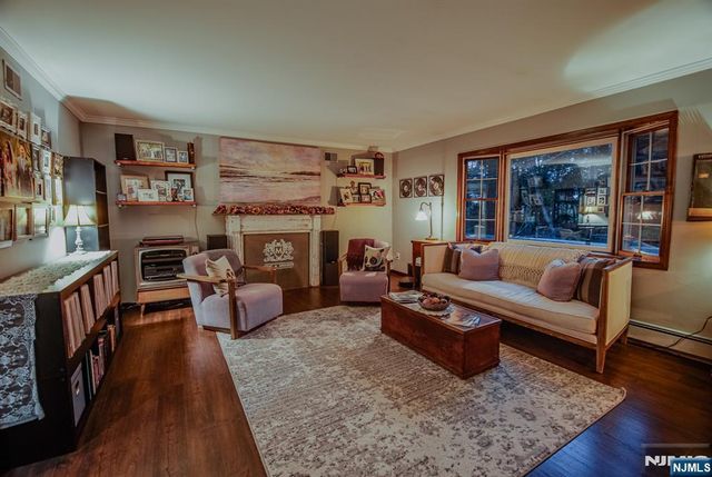 18 Morse Avenue, Ramsey, NJ 07446