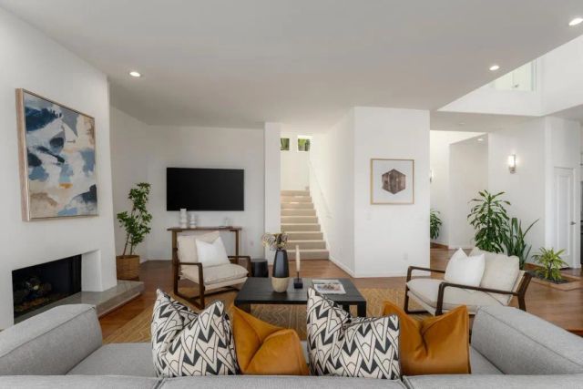 7784 Lookout Drive, La Jolla, CA 92037