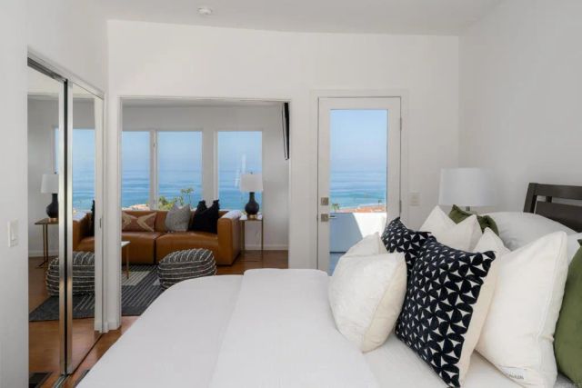 7784 Lookout Drive, La Jolla, CA 92037