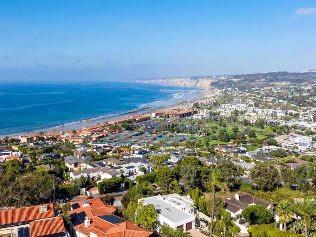 7784 Lookout Drive, La Jolla, CA 92037