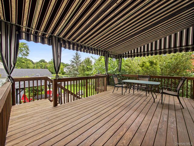 70 N Serven Street, Pearl River, NY 10965