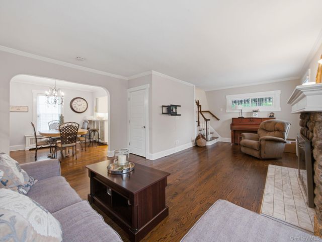 70 N Serven Street, Pearl River, NY 10965