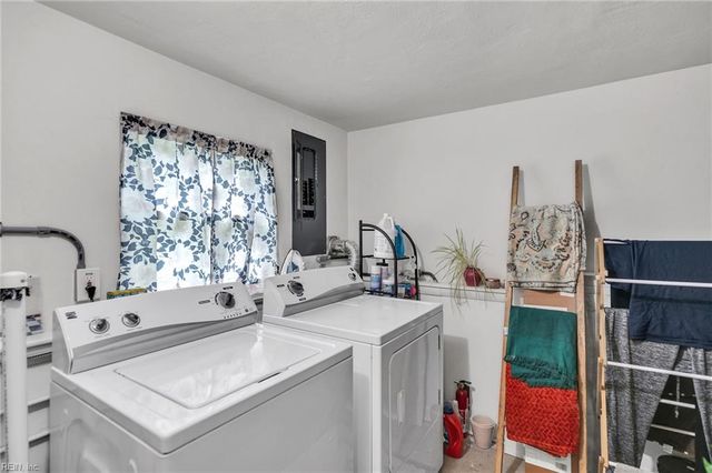 928 Trestman AVE, Virginia Beach, VA 23464
