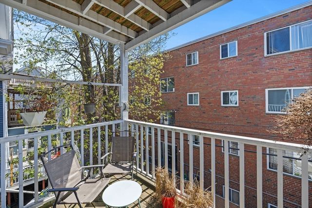 113 Lonsdale St 2, Boston, MA 02124