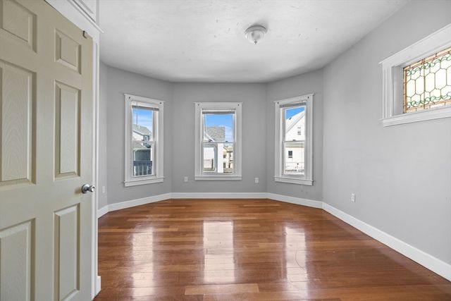 113 Lonsdale St 2, Boston, MA 02124