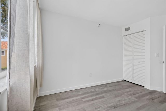 103 Yacht Club Way 205, Hypoluxo, FL 33462