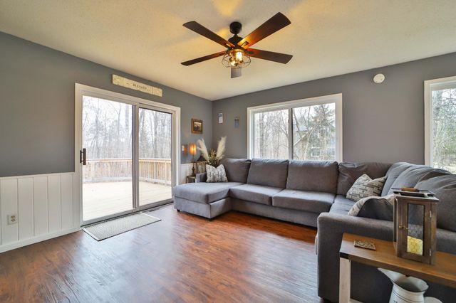 4738 Timber Oaks Road, Pequot Lakes, MN 56472