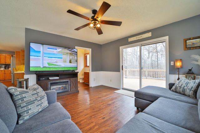 4738 Timber Oaks Road, Pequot Lakes, MN 56472