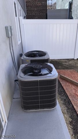 560 N 11Th St, Newark City, NJ 07107