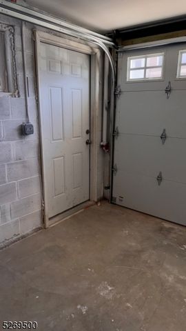 560 N 11Th St, Newark City, NJ 07107