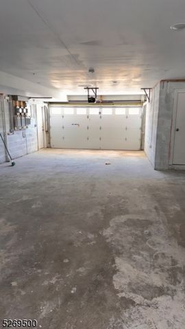 560 N 11Th St, Newark City, NJ 07107