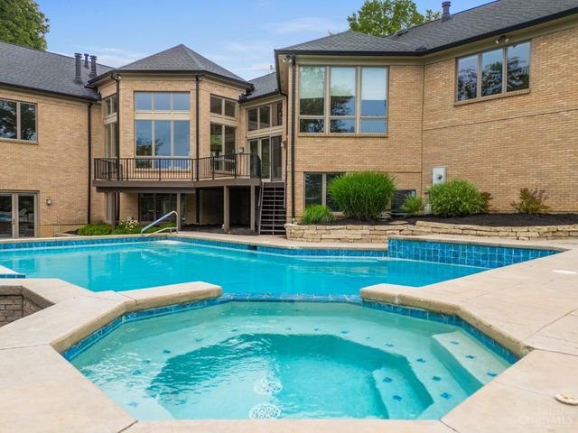 5035 Taft Place, Indian Hill, OH 45243