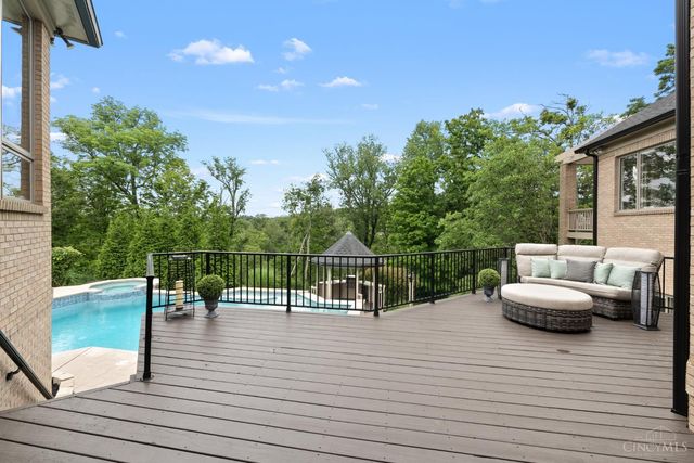 5035 Taft Place, Indian Hill, OH 45243