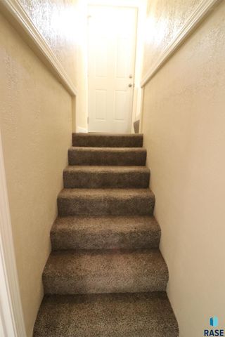 806 N Dakota Ave Avenue, Sioux Falls, SD 57104