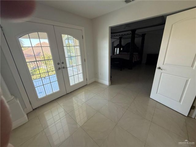 4004 El Jardin Street, Mission, TX 78572