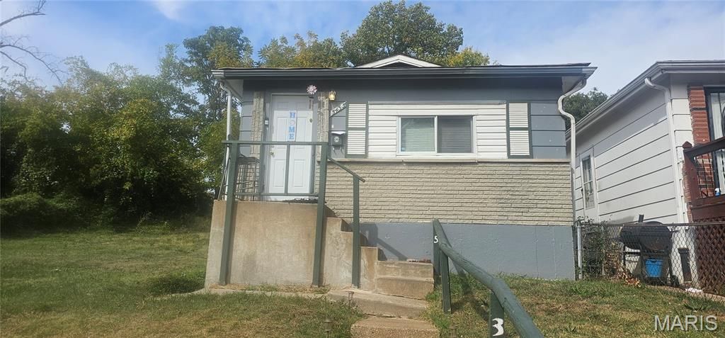 5433 Beacon Avenue, St Louis, MO 63120