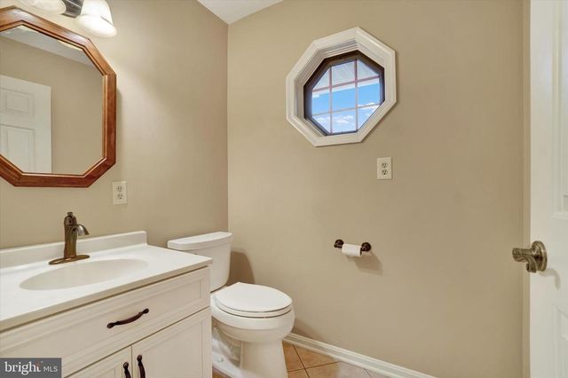 2463 WEDGEWOOD WAY, York, PA 17408