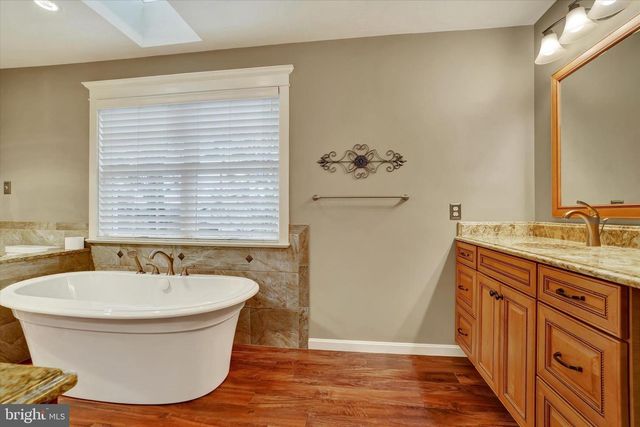 2463 WEDGEWOOD WAY, York, PA 17408