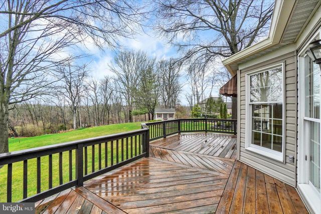 2463 WEDGEWOOD WAY, York, PA 17408