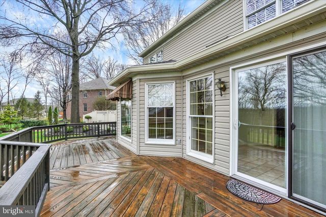 2463 WEDGEWOOD WAY, York, PA 17408