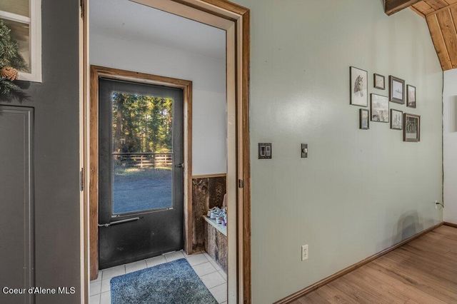 31745 N CARAVELLE RD, Athol, ID 83801