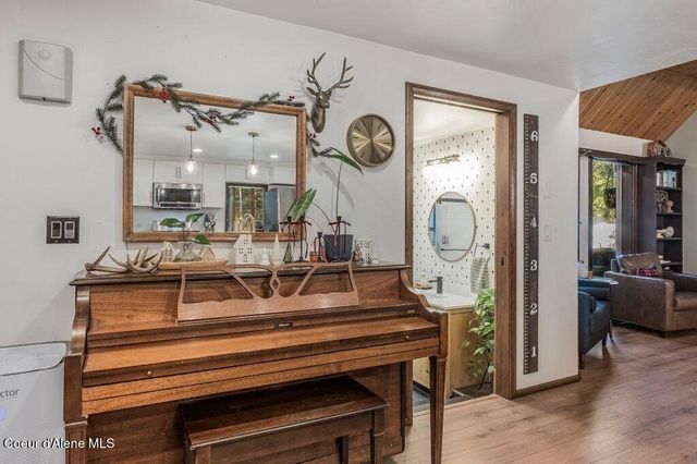 31745 N CARAVELLE RD, Athol, ID 83801