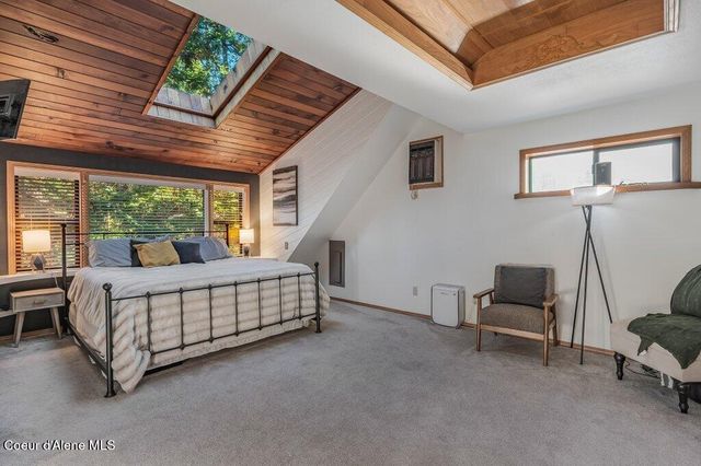 31745 N CARAVELLE RD, Athol, ID 83801