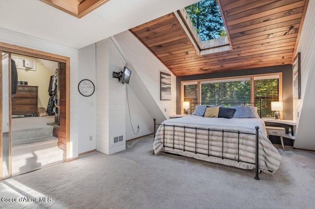 31745 N CARAVELLE RD, Athol, ID 83801