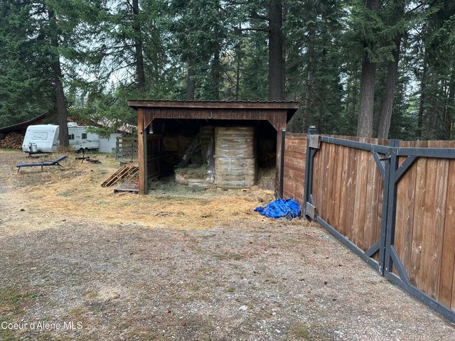 31745 N CARAVELLE RD, Athol, ID 83801