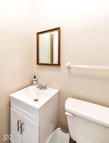 1815 Hillcrest Avenue, Anderson, IN 46011