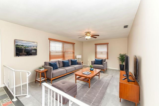 1815 Hillcrest Avenue, Anderson, IN 46011