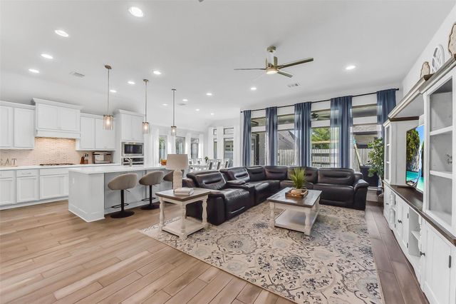 2213 Bayleaf Manor, Manvel, TX 77578