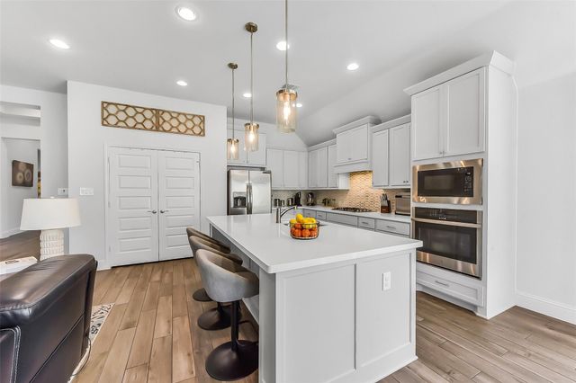 2213 Bayleaf Manor, Manvel, TX 77578