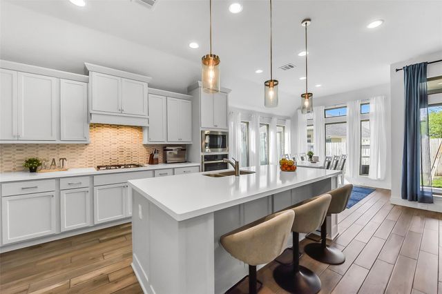 2213 Bayleaf Manor, Manvel, TX 77578