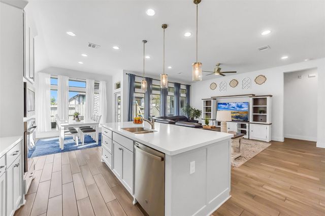 2213 Bayleaf Manor, Manvel, TX 77578