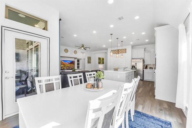 2213 Bayleaf Manor, Manvel, TX 77578