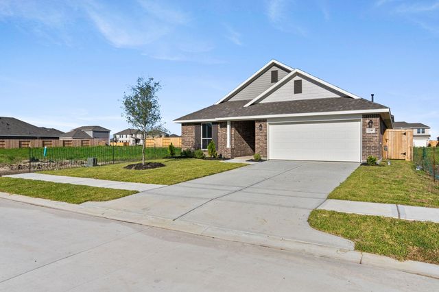 2249 W Post Oak Circle, Dayton, TX 77525