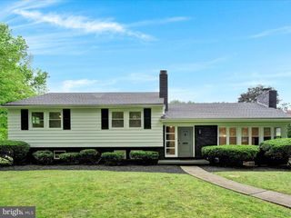 1020 WYOMISSING BLVD, Wyomissing, PA 19610