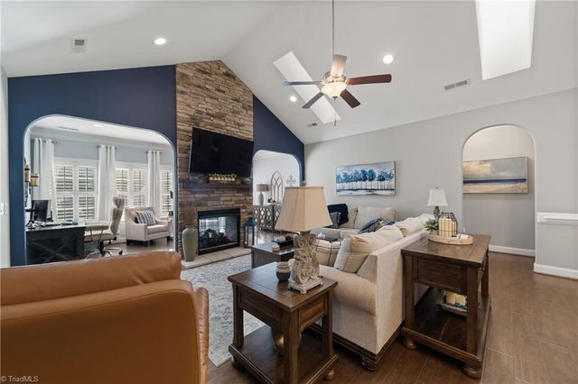 601 Watchtower Court, Winston-salem, NC 27127