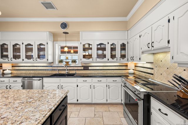 4123 Cliff Oaks, San Antonio, TX 78229